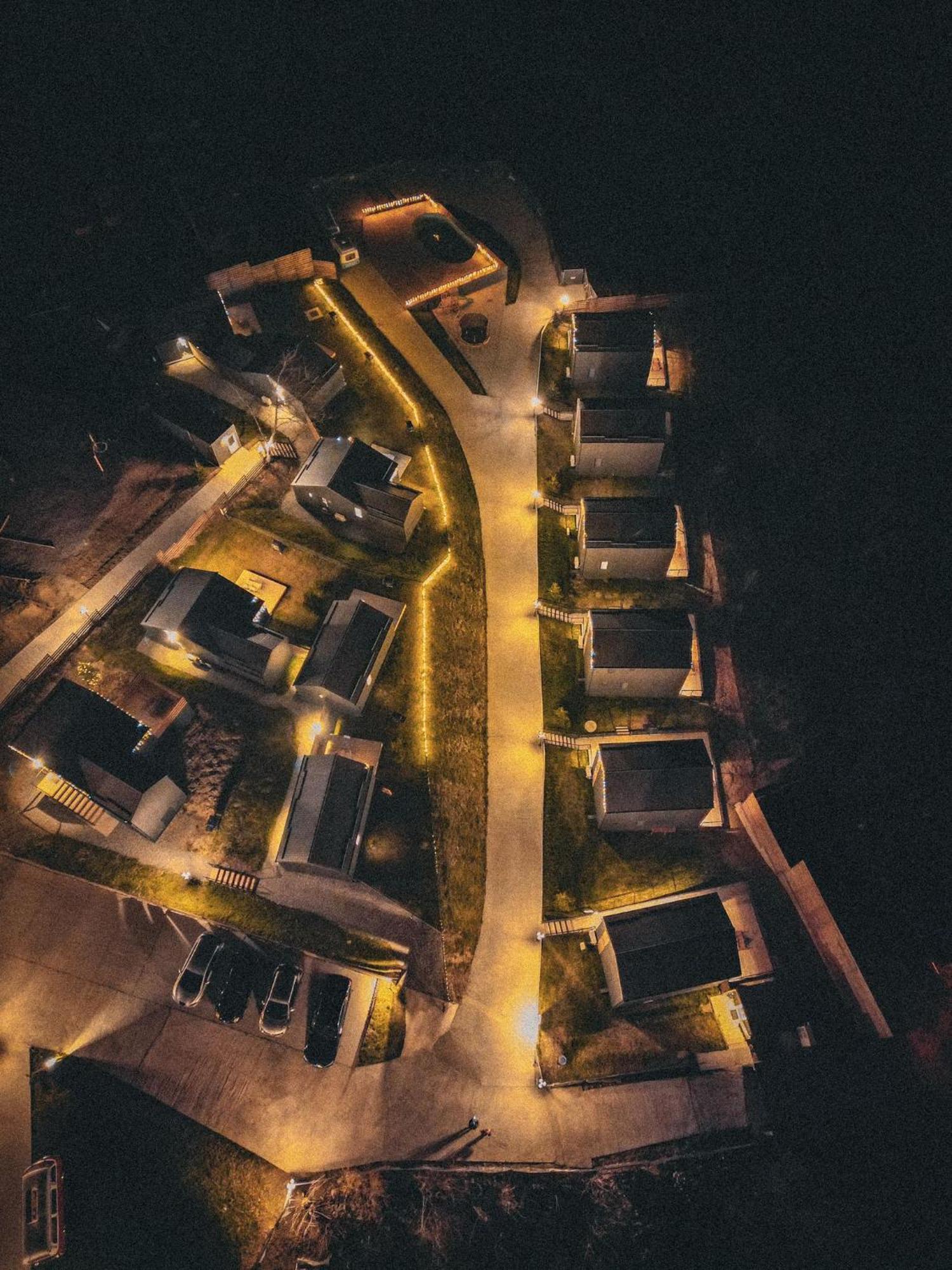 Moon Village Comarnic Sinaia Esterno foto